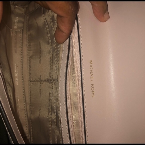 😍BRAND NEW MICHAEL KORS CLUTCH 💥 - Picture 6 of 6